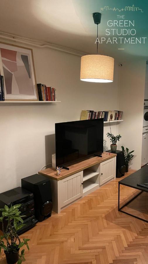 Green Studio Apartment Sarajevo Bagian luar foto